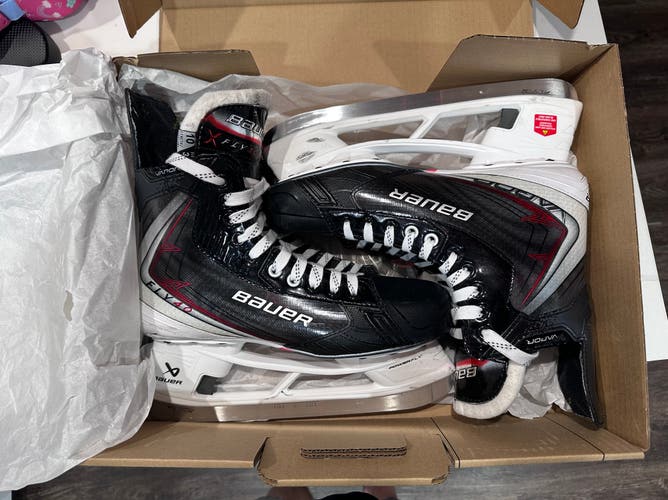 2026 Bauer Vapor Fly40 Hockey Skates 10 (Used)