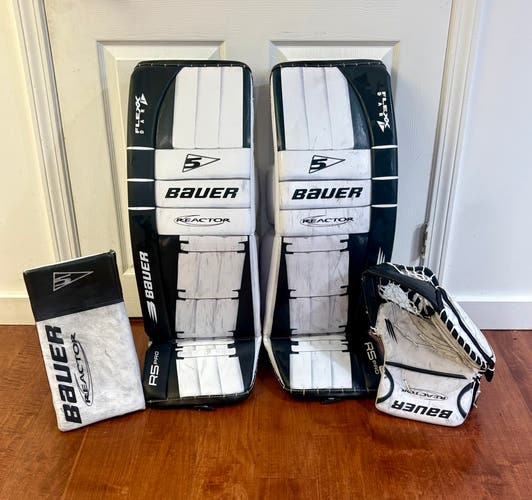 2024 Bauer Reactor R5 Pro Senior Large / 35” Goalie Full Set Black / White (Used)