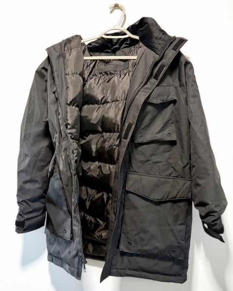 Black Unisex Adult Small Jacket (Used)