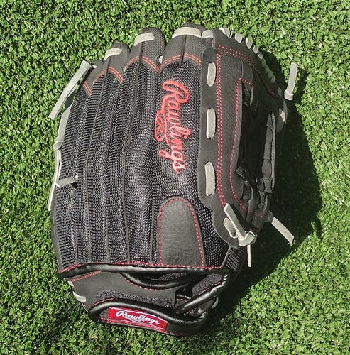 2026 Rawlings RH Outfield Renegade Softball Glove 12.5" (Used)
