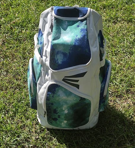 Easton Traveler large stand-up wheeled equipment bag (Used)