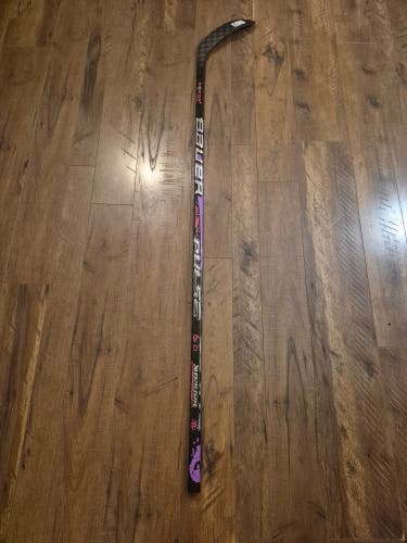 Replica Senior Bauer Pulse Left Hand Hockey Stick P28 70 Flex (New)