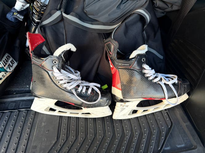 2021 CCM JetSpeed FT4 Hockey Skates Pro Stock 9 (Used)