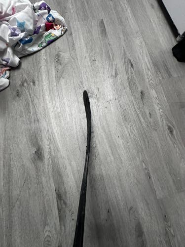 Senior True Catalyst 9x3 Right Handed Hockey Stick P92 95 Flex Pro Stock (Used)