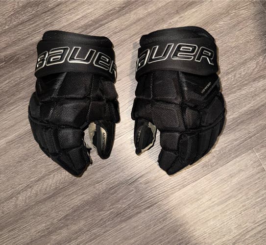 Bauer Supreme Ultrasonic Gloves 13" (Used)