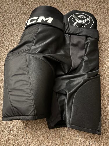 Black Medium CCM Pant Shell (New)
