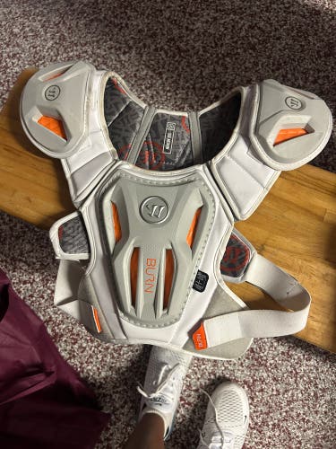 Medium/Large Youth Warrior Burn Shoulder Pads (Used)