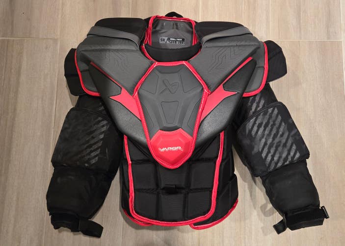 Small 2024 Bauer Vapor Flylite Goalie Chest Protector (Used)