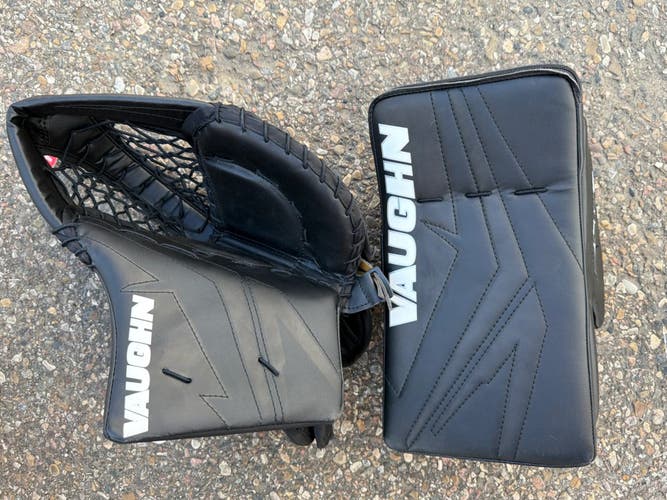 Junior Vaughn Slr4 Goalie Gloves & Blockers Regular (New)