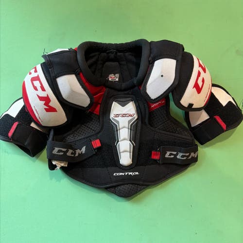 Medium Junior CCM Control Shoulder Pads (Used)