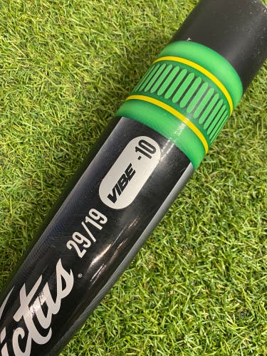 Victus Vibe Black Pencil (2 3/4") USSSA Bat 2025 (-10)