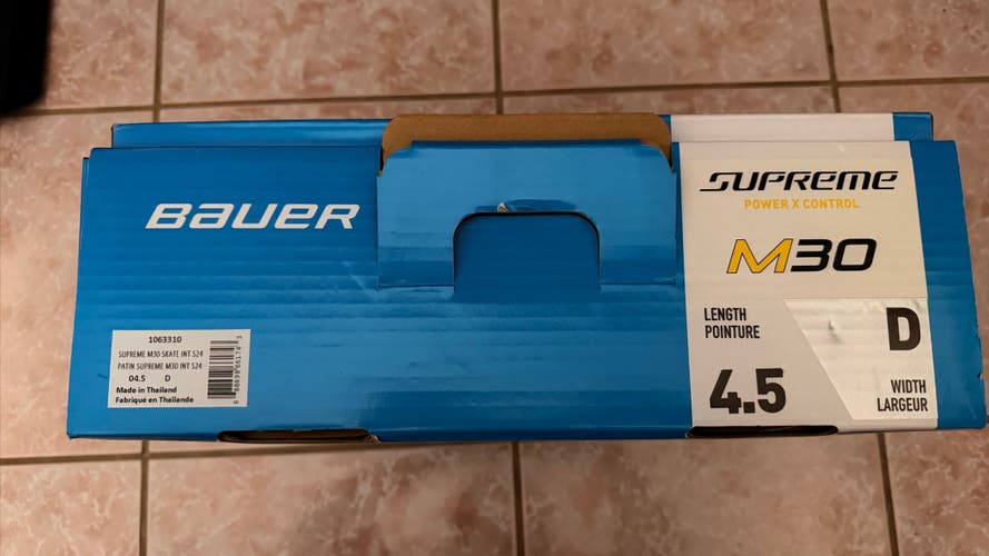 Black/Yellow Bauer Supreme M30 Hockey Skates Regular Width Size 4.5 (New)