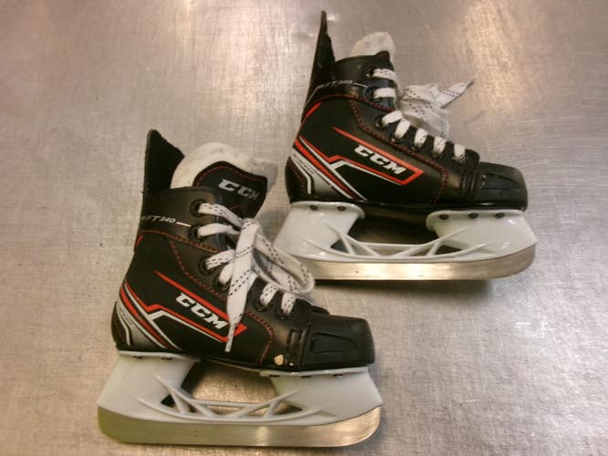 Used CCM FT340 Youth Hockey Skate Youth 10.0 11339-S000207237