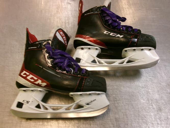 Used CCM JETSPEED FT475 Junior Hockey Skate Junior 05 11339-S000207226