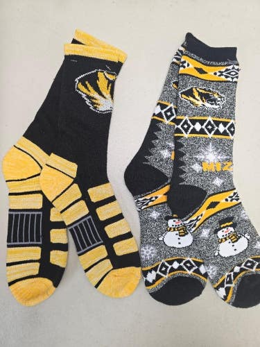 ST6 Mens NCAA MISSOURI TIGERS Crew Socks Lot of 2 Pair LARGE New