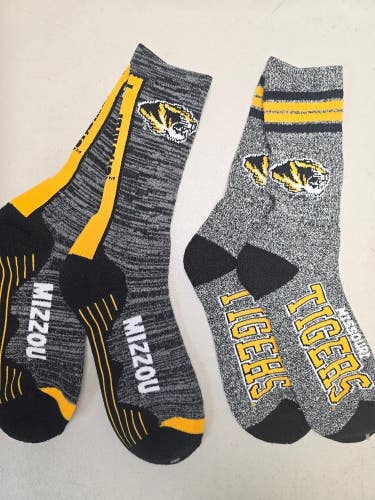 ST10 Mens NCAA MISSOURI TIGERS Crew Socks Lot of 2 Pair LARGE New