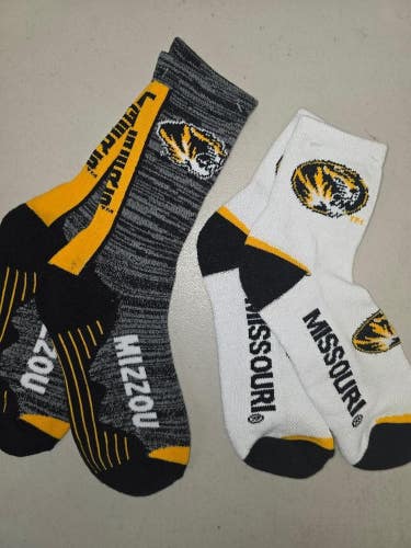 ST14 Mens NCAA MISSOURI TIGERS Crew Socks Lot of 2 Pair MEDIUM New