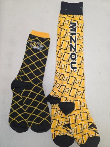 ST16 Mens NCAA MISSOURI TIGERS Crew Socks Lot of 2 Pair MEDIUM New