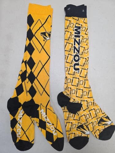 ST17 Mens NCAA MISSOURI TIGERS Crew Socks Lot of 2 Pair MEDIUM New