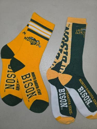 ST4 Mens NCAA NORTH DAKOTA STATE ST BISON Crew Socks Lot of 2 Pair LARGE New