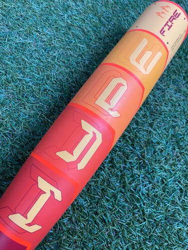 Easton Hype Fire (2 3/4") USSSA Bat (-10) 2025