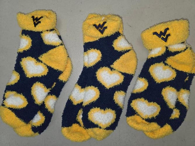 ST19 WOMENS NCAA WEST VIRGINIA MOUNTIANEERS Crew Socks Lot of 3 Pair New