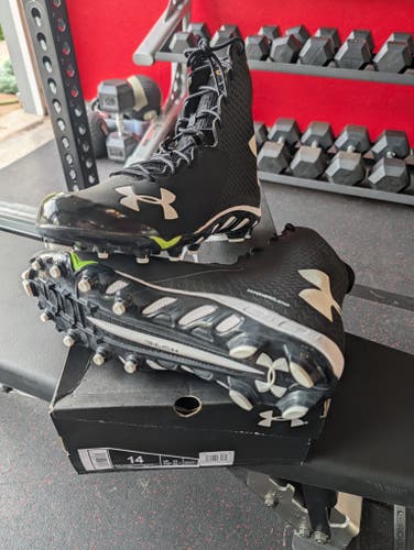 M 14 (W 15) Under Armour Spine Brawler MC - Black (New)
