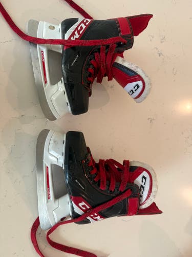 CCM JetSpeed Hockey Skates 8 (Used)