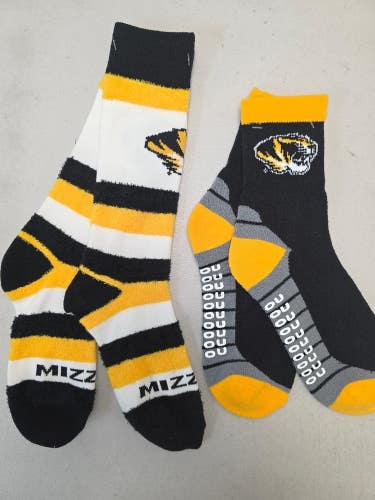 ST28 Mens NCAA MISSOURI TIGERS Crew Socks Lot of 2 Pair MEDIUM New