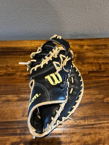 Wilson A2000 RH First Base Baseball Glove 12" (Used)