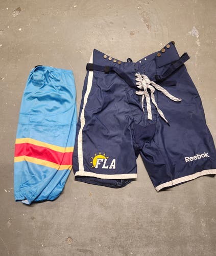 Panthers Alternate Shell Large with matching mesh socks.
