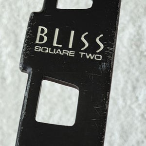 Square Two Bliss Putter RH; Steel Shaft