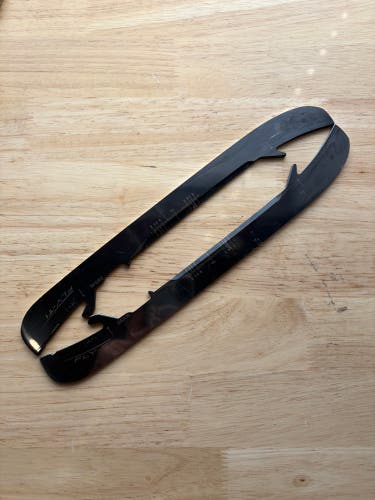263mm (Fits Bauer PowerFly) Bauer FlyTi Pro Stock (Used) QMJHL Pro Stock