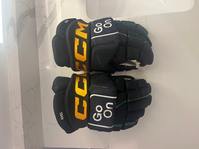 CCM Tacks XF Pro Gloves 13" (Used)