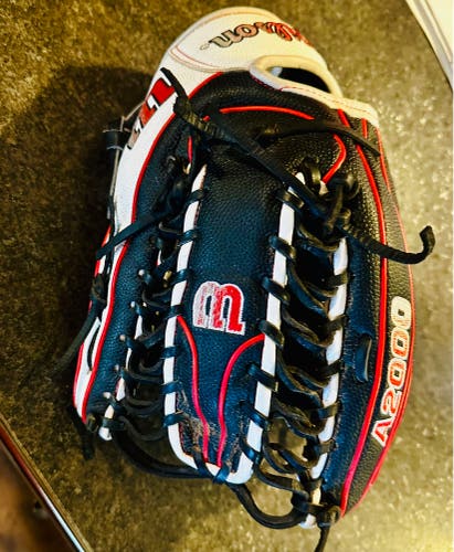 Wilson A2000 RH Softball Glove 12.75" (New)