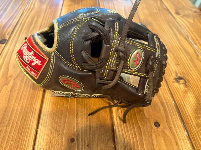 2018 Infield RH Rawlings Gold Glove Baseball Glove 11.75" (Used)