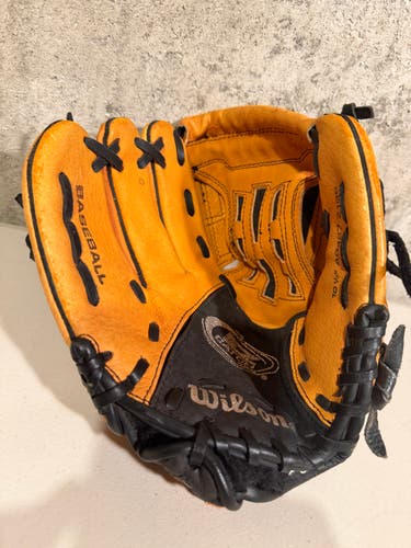 Wilson A0427 Z105 10.5” Youth Baseball Glove Tan/Black LHT