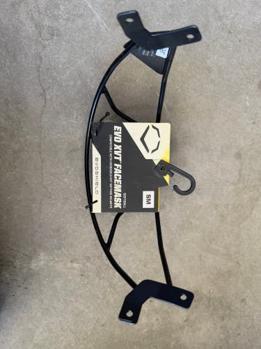 EVO XVT facemask softball, but also compatible with evil shield XVT batting helmets
