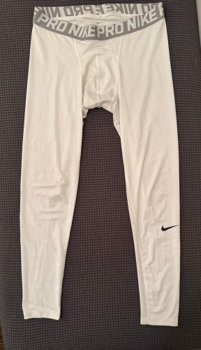 White Large/Extra Large Adult Unisex Nike Compression (Used)
