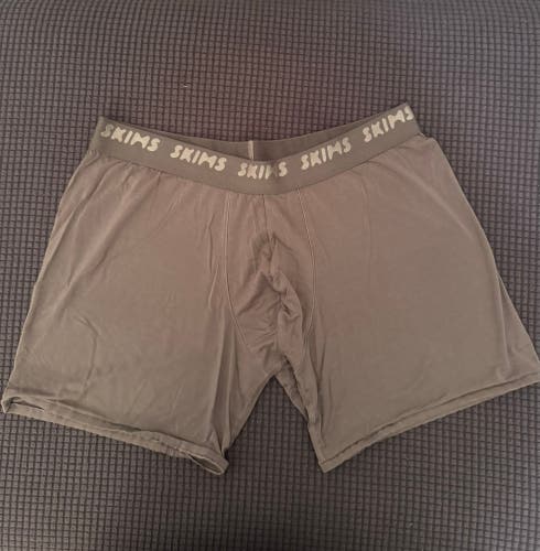 Skims Gray Large/Extra Large Adult Unisex Compression (Used)