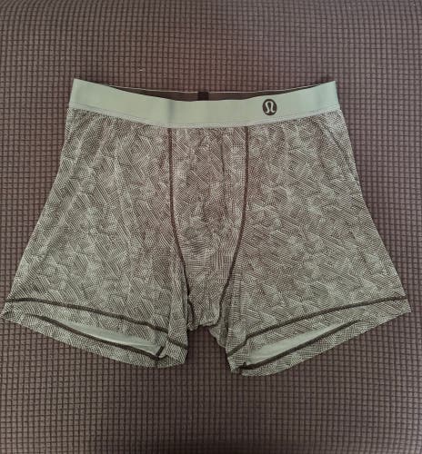 Camo Green Large/Extra Large Adult Unisex Lululemon Compression (Used)