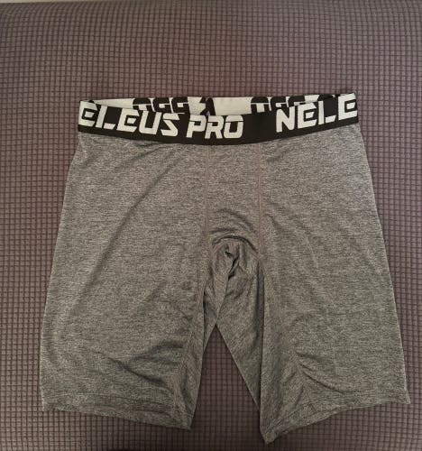 Gray Large/Extra Large Adult Unisex Compression (Used)