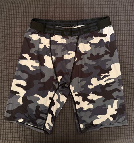 Camp Black Large/Extra Large Adult Unisex Compression (Used)