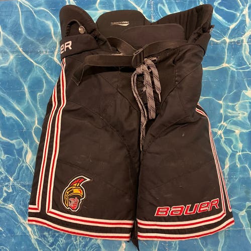 Black Junior Medium Bauer Hockey Pants (Used)