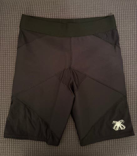 Black Large/Extra Large Adult Unisex McDavid Compression (Used)