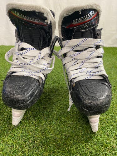 Bauer Vapor FLY40 (2025 Model) - Junior