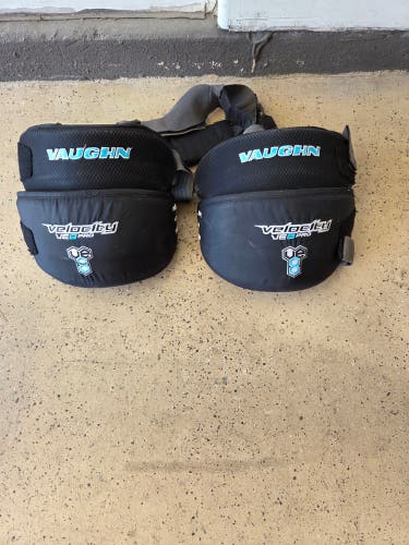Senior Vaughn knee pads Pro Stock (Used)