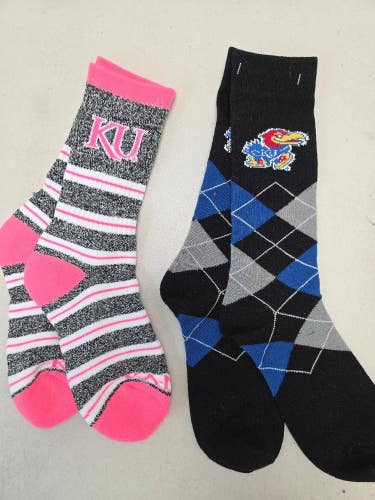 ST28 Mens NCAA KANSAS JAYHAWKS Crew Socks Lot of 2 Pair MEDIUM New