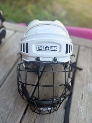 Medium CCM Tacks 652 Helmet (Used)