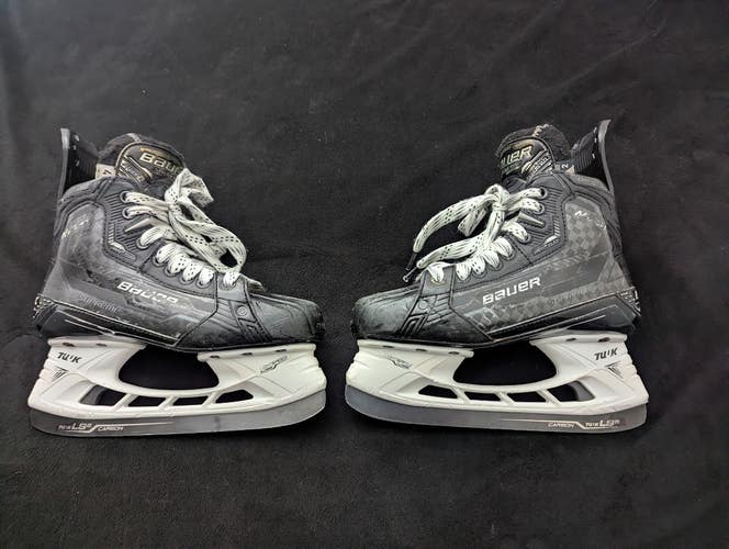Used Bauer Supreme Mach Hockey Skates Intermediate Size 4 Fit 2